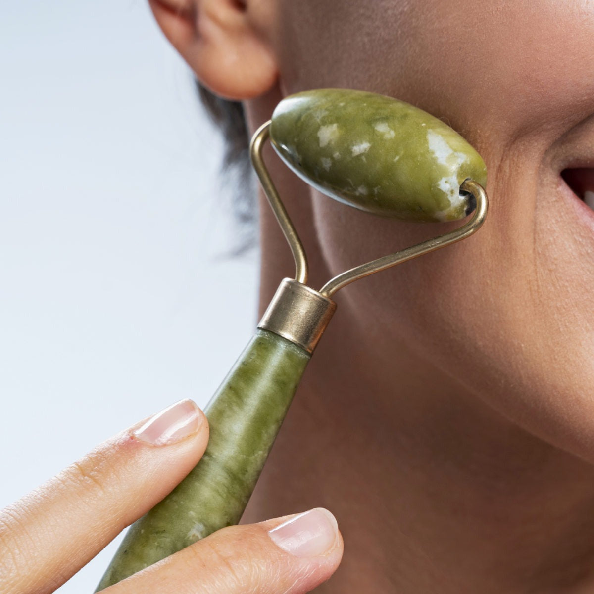 Rodillo Facial Masajeador En Piedra Jade