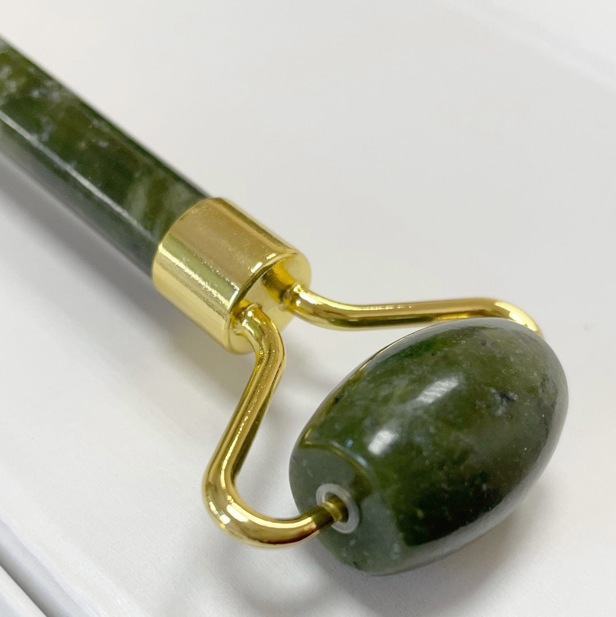 Rodillo Facial Masajeador En Piedra Jade